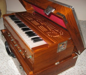 Harmonium - Suitcase model